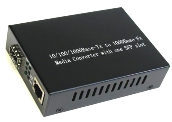 1 SFP Yuvası ve 1 Ethernet Bağlantı Noktası ile Hızlı Ethernet Medya Dönüştürücü 1000Mbps